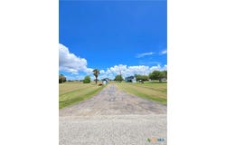 937 Bayview Drive, Palacios, TX 77465