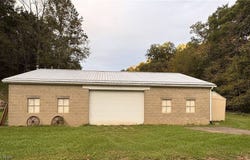 33451 Edwina Road, Lewisville, OH 43754