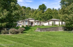 1004 Oakford Woods, Waverly, PA 18471
