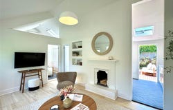 92 Ocean Avenue 3, East Hampton, NY 11937