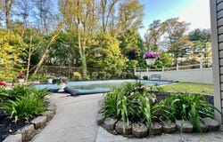 16 Templer Way, Hazlet, NJ 07730