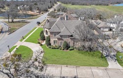 2909 Canyon Creek Drive, Sherman, TX 75092