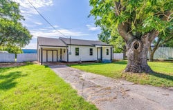 411 Elm Street, Paradise, TX 76073