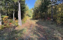 2 East Shore Road, Glenwood, ME 04497