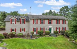 406 Florence Drive, Canadensis, PA 18325