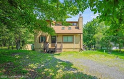 237 Ash Drive Drive, Long Pond, PA 18334