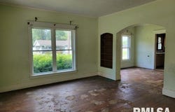 501 S DEAN Street, Royalton, IL 62983