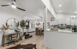 1922 N Donwood Ln, Greenacres, WA 99016