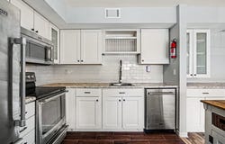734 W Kilgore Road, Kalamazoo, MI 49008