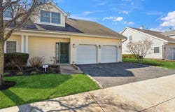 218 Miro Place, Port Washington, NY 11050