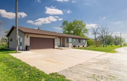 31442 Keystone Avenue, Parkersburg, IA 50665