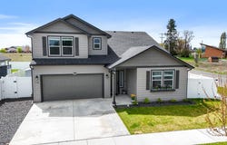 1502 E B St, Deer Park, WA 99006