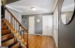 8518 CHASE GLEN CIRCLE, FAIRFAX STATION, VA 22039