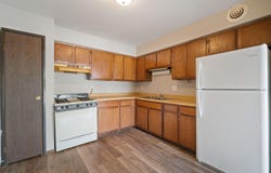 9015 N 96th St, Milwaukee, WI 53224