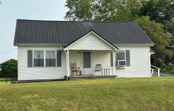 3297 Mt Sherman Road, Magnolia, KY 42757