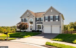 15833 EAGLE FEATHER Drive, WOODBRIDGE, VA 22191