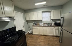 124 Flanders Drive, Warner Robins, GA 31093
