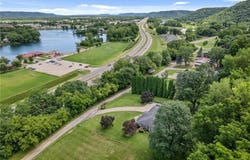 18557 Park View Road, Rollingstone Twp, MN 55959