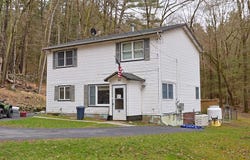 68 Kennel Road, Cuddebackville, NY 12729
