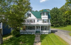 3 Prospect Street, Stamford, NY 12167