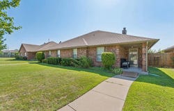 404 N Willowood Drive, Yukon, OK 73099
