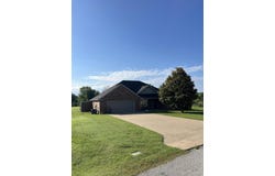 1704 Estates Drive, Grove, OK 74344