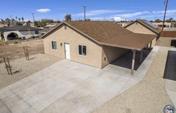 376 E Heil, El Centro, CA 92243