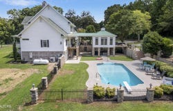 316 Red Hill Rd, Andersonville, TN 37705