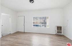 1570 E 110th St, Los Angeles, CA 90059