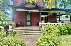 314 1st St NW, Clarion, IA 50525