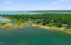 39 Chippechaug Trail, Stonington, CT 06378