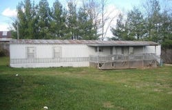 2580 Barnes Mountain Road, Irvine, KY 40336
