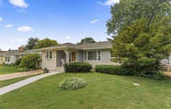 3821 Scott Avenue N, Robbinsdale, MN 55422
