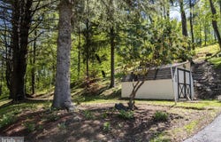 120 LOW ROAD, POTTSVILLE, PA 17901