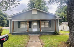 114 N Kyle Street, Scottsboro, AL 35768