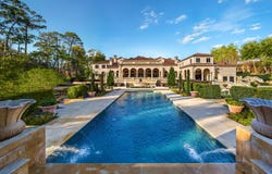100 Carnarvon Drive, Houston, TX 77024