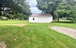 360 S CHAMBERLAIN Street, Roseville, IL 61473