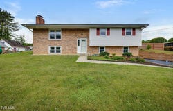 421 Mount Area Drive, Bristol, TN 37620
