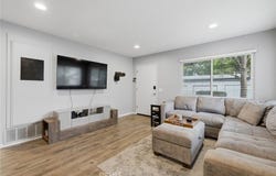 1346 E Hillcrest, Thousand Oaks, CA 91362