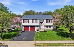 4451 GREEN TREE RD, READING, PA 19606