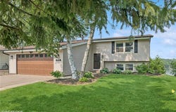 2952 Center Road SW, Prior Lake, MN 55372