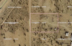 18821 N Red Lake Drive, Dolan Springs, AZ 86441