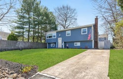 795 Bay Shore Avenue, West Islip, NY 11795