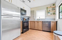 121 NW 53rd Ct, Oakland Park, FL 33309