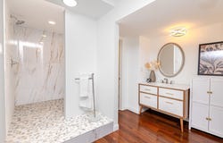3131 Fleur Drive, Des Moines, IA 50321