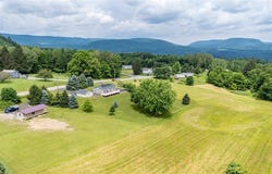 7156 County Line Road, Naples, NY 14512