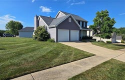 16166 Port Of Nantucket Drive, Wildwood, MO 63040