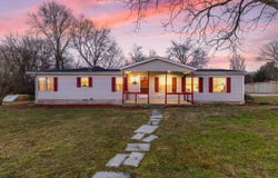 114 LITHIA STREET, Cotter, AR 72626