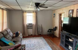 114 N.Hammond Street, Roodhouse, IL 62082