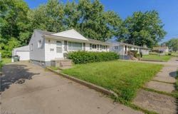 1809 Saint Elmo Avenue NE, Canton, OH 44705